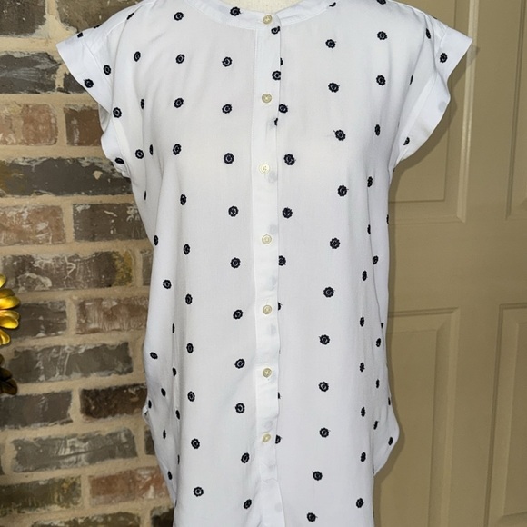 Loft Floral Embroidered Dots Top Cap Sleeve Wrap Pleated Button Up White Navy XS - Picture 11 of 12